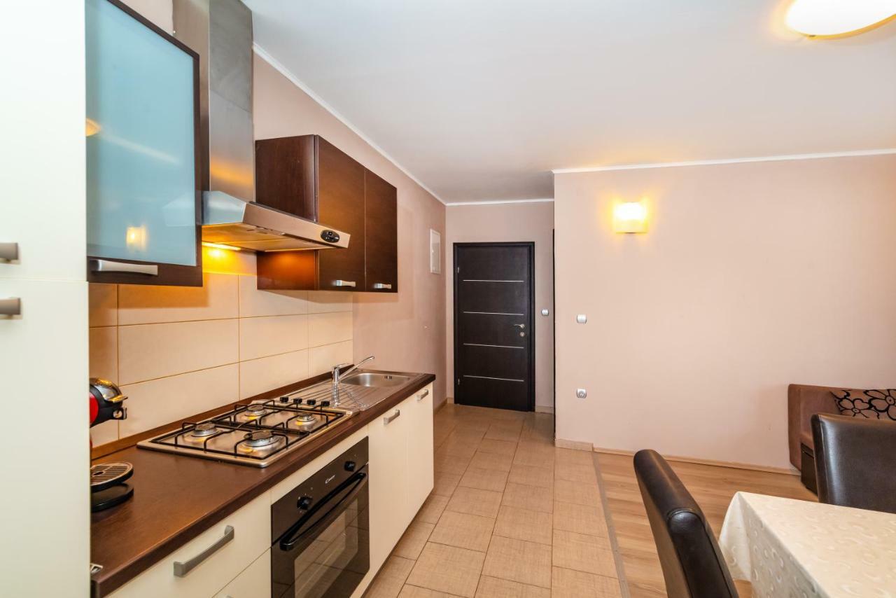 Apartment Adrian Биоград-на-Мору Экстерьер фото